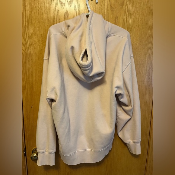 Light Pink Aritzia TNA Cozy Fleece Boyfriend Hoodie - Picture 3 of 4